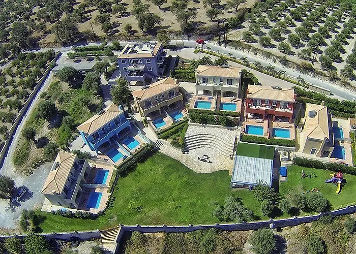 Carme Hotel Adelianos Kampos