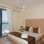 Carme Hotel Adelianos Kampos