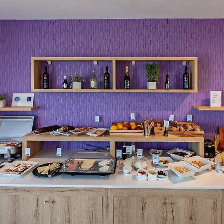 Hotell Carme 5*