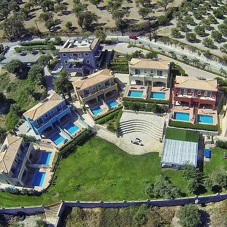 Carme Hotel Adelianos Kampos